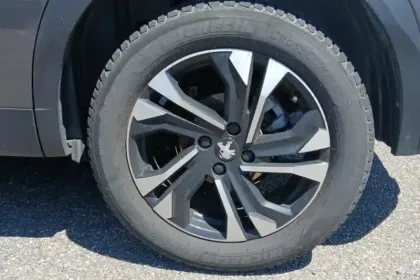 Photo 12 Peugeot 2008  PureTech 130 S&S BVM6
