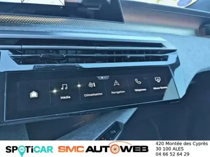 Photo 12 Peugeot 3008  Hybrid 136 e-DCS6
