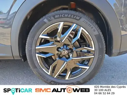 Photo 10 Peugeot 3008  Hybrid 136 e-DCS6