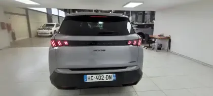 Photo 17 Peugeot 5008  Hybrid 145 ch e-DCS6