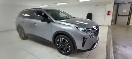 Photo 14 Peugeot 5008  Hybrid 145 ch e-DCS6