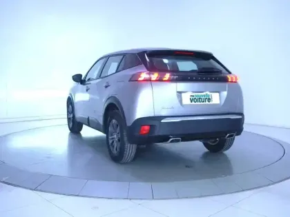 Photo 6 Peugeot 2008  PureTech 130 S&S EAT8