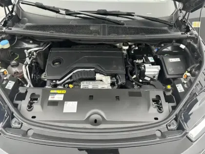 Photo 42 Peugeot 3008  Hybrid 145 e-DCS6