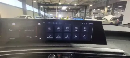 Photo 14 Peugeot 3008  Hybrid 145 e-DCS6