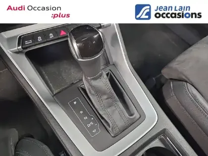 Photo 12 Audi Q3  35 TFSI 150 ch S tronic 7