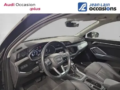Photo 10 Audi Q3  35 TFSI 150 ch S tronic 7