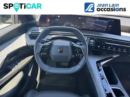 Photo 8 Peugeot 5008  Hybrid 136 e-DCS6