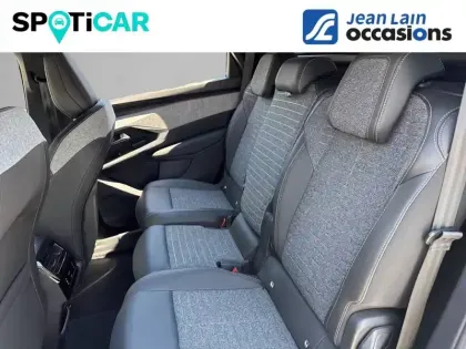 Photo 11 Peugeot 5008  Hybrid 136 e-DCS6