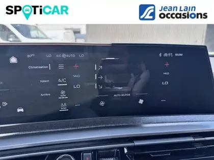 Photo 18 Peugeot 5008  Hybrid 136 e-DCS6
