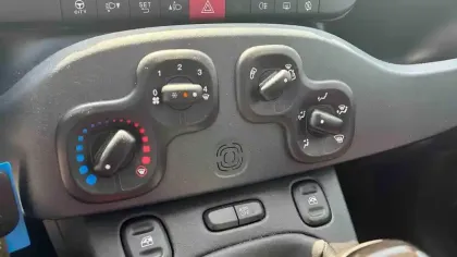 Photo 20 Fiat Panda  1.2 69 ch S/S