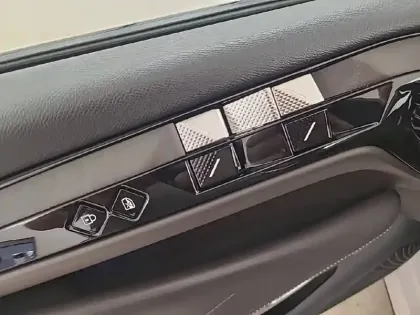 Photo 53 DS DS 4  Hybride E-Tense 225 EAT8