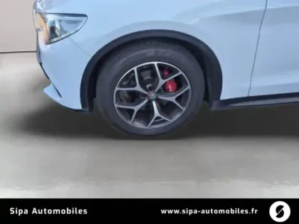Photo 37 Alfa Romeo Stelvio  2.2 180 ch AT8