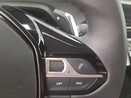 Photo 45 Peugeot 208  Hybrid 110 ch e-DCS6