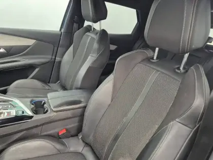 Photo 23 Peugeot 3008  Hybrid4 300 e-EAT8