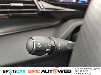 Photo 17 Peugeot 308  Hybrid 136 e-DCS6