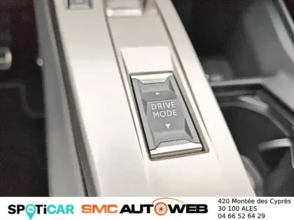 Photo 24 Peugeot 308  Hybrid 136 e-DCS6