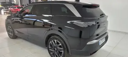 Photo 8 Peugeot 5008  Hybrid 145 ch e-DCS6