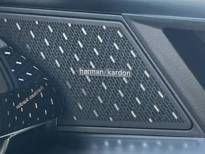 Photo 16 Renault Rafale  hyper hybrid E-Tech 300 ch 4x4