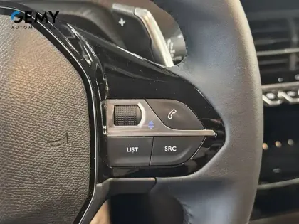 Photo 13 Peugeot 208  Hybrid 100 e-DCS6