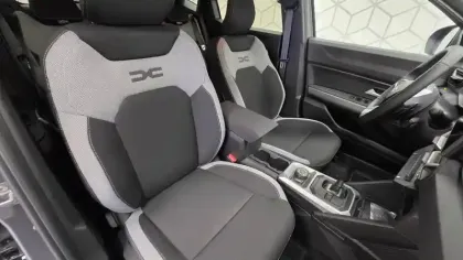 Photo 32 Dacia Duster  Hybrid-G 150 4x4