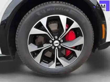 Photo 13 Ford Mustang  Mach-E Extended Range 91 kWh 294 ch