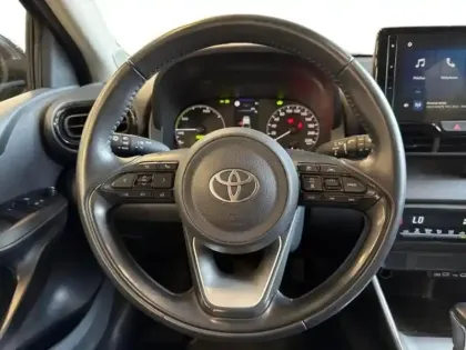 Photo 14 Toyota Yaris  116h Dynamic 5p MY22