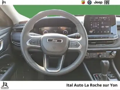 Photo 13 Jeep Compass  1.5 Turbo T4 130ch MHEV Night Eagle 4x2 BVR7