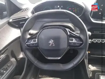 Photo 11 Peugeot 208  e- 136ch Allure
