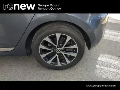 Photo 8 Renault Clio  1.6 E-Tech hybride 145ch Techno