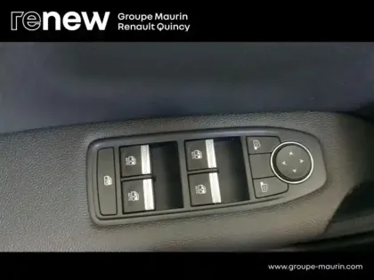 Photo 6 Renault Captur  1.6 E-Tech hybride 145ch Techno Fast Track