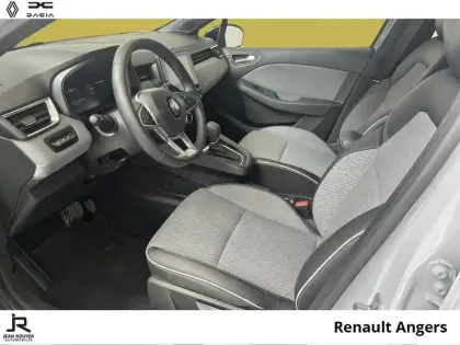 Photo 16 Renault Clio  1.6 E-Tech 145ch full hybrid Techno