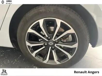 Photo 21 Renault Clio  1.6 E-Tech 145ch full hybrid Techno