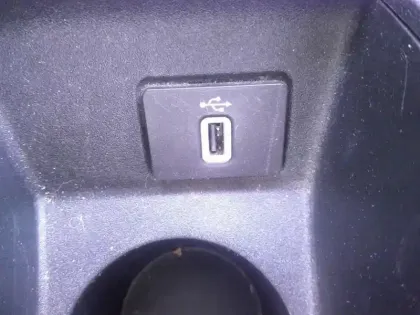 Photo 12 Ford Fiesta  1.0 EcoBoost 100ch Stop&Start Cool & Connect 5p E85