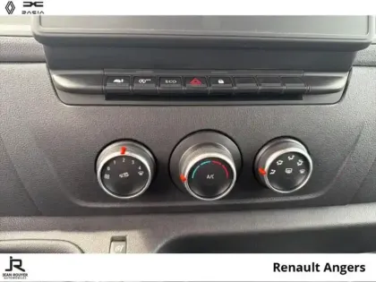 Photo 10 Renault Master  Fg F3500 L3H3 2.3 Blue dCi 135ch Confort Euro6E