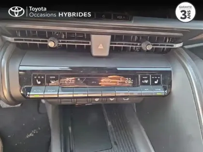Photo 14 Toyota C-HR  2.0 Hybride Rechargeable 225ch Design MY25