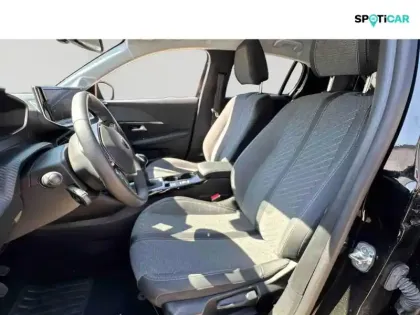 Photo 10 Peugeot 208  1.2 Hybrid 100ch Allure e-DCS6