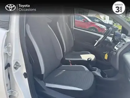 Photo 14 Toyota Aygo  1.0 VVT-i 72ch x-play 5P MY19