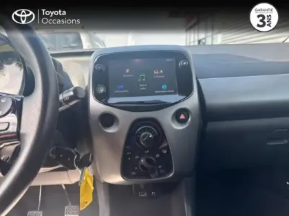 Photo 6 Toyota Aygo  1.0 VVT-i 72ch x-play 5P MY19