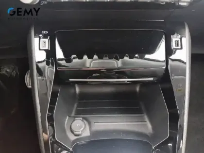 Photo 19 Peugeot 2008  PureTech 100 S&S BVM6