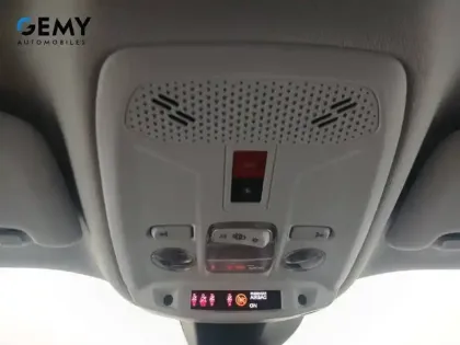 Photo 16 Peugeot 2008  PureTech 100 S&S BVM6