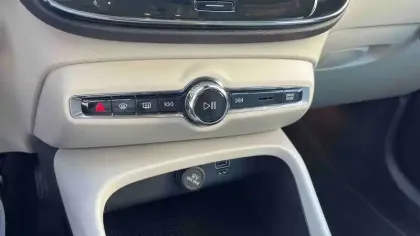 Photo 8 Volvo Xc40  T5 Recharge 180+82 ch DCT7