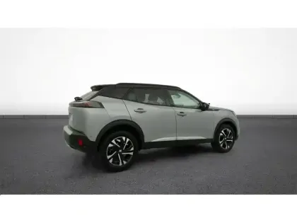 Photo 8 Peugeot 2008  PureTech 130 S&S EAT8
