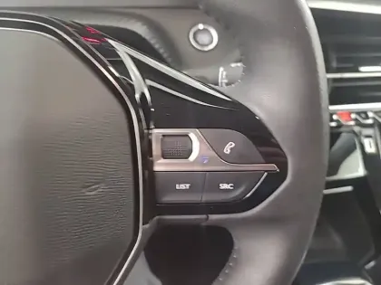 Photo 47 Peugeot 208  PureTech 100 S&S BVM6