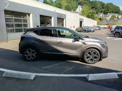 Photo 5 Renault Captur  E-Tech full hybrid 145