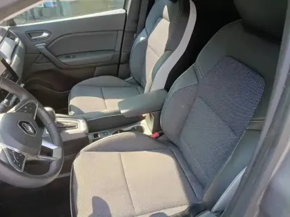 Photo 8 Renault Captur  E-Tech full hybrid 145