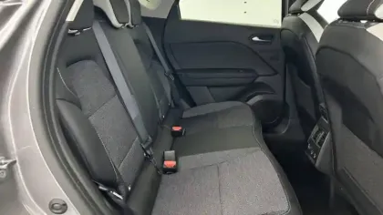 Photo 8 Renault Captur  mild hybrid 160 EDC