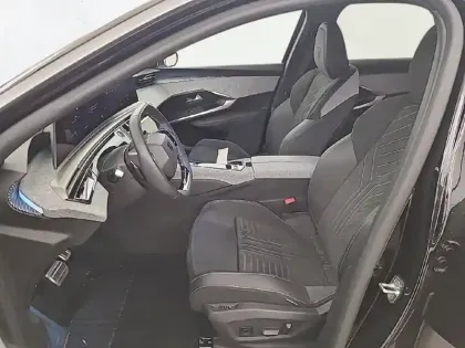 Photo 10 Peugeot 3008  Electrique 210 ch 73 kWh