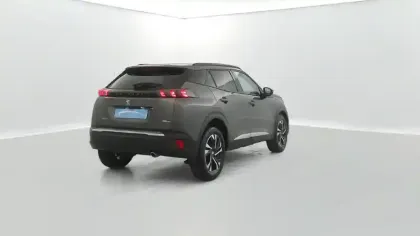 Photo 13 Peugeot 2008  BlueHDi 110 S&S BVM6