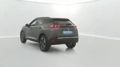 Photo 11 Peugeot 2008  BlueHDi 110 S&S BVM6