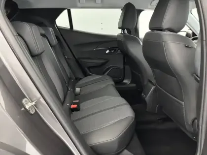 Photo 24 Peugeot 2008  BlueHDi 110 S&S BVM6